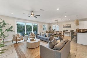 Khu vực ghế ngồi tại Sunset Gulf