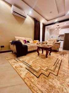 Posezení v ubytování Nyumbani Deluxe in Kijitonyama