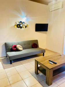 Istumisnurk majutusasutuses Aphrodite Suites & Apartments with Swimming Pool