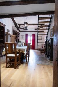 Foto dalla galleria di La Casa del Maestro a Sutri