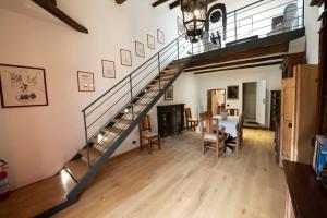 Foto dalla galleria di La Casa del Maestro a Sutri
