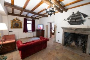 Foto dalla galleria di La Casa del Maestro a Sutri