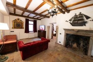 Foto dalla galleria di La Casa del Maestro a Sutri