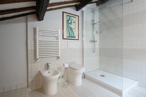 Foto dalla galleria di La Casa del Maestro a Sutri