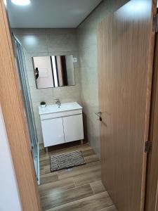 Koupelna v ubytování Casa de baixo studios