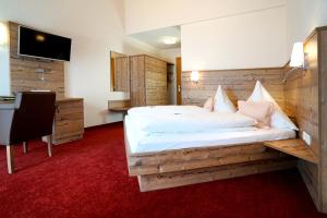 Postel nebo postele na pokoji v ubytování Hotel Waldblick