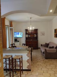 A seating area at Vallese Holiday Home Apartment Maiori