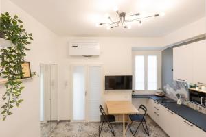 TV o dispositivi per l'intrattenimento presso Tiny & Tidy Studio in the key area of Milan