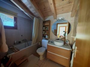 Un baño de Chalet cosy avec vue incroyable