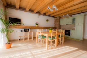 Kuhinja ili čajna kuhinja u objektu Agriturismo Ae Cavane