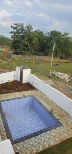 Piscina di Advikam Nest o nelle vicinanze