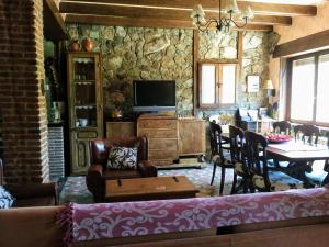 Μια τηλεόραση ή/και κέντρο ψυχαγωγίας στο Casa Riata