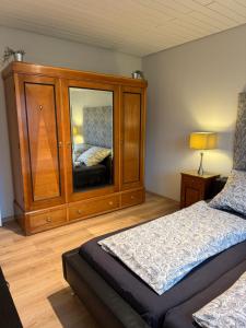 Postel nebo postele na pokoji v ubytování Ferienwohnung komham
