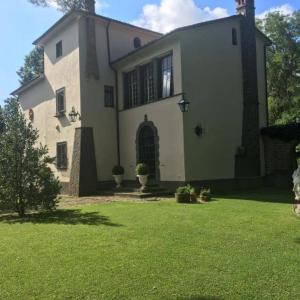 Gallery image of Villa Giglio prestigiosa dimora - Parco e piscina - Latera - Lago di Bolsena in Latera