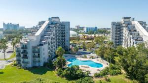 Πισίνα στο ή κοντά στο Luxury Lakeview Getaway 1 mile Universal Studios