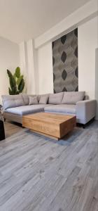 Ein Sitzbereich in der Unterkunft Top3 Ferienwohnung mit Fitnessstudio
