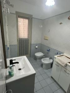 Ένα μπάνιο στο Casa di Marta