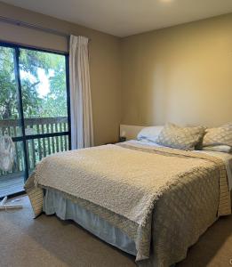 Gallery image of Homestay River Retreat Waiwera in Puhoi