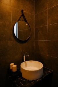 Ein Badezimmer in der Unterkunft Charm House Hue