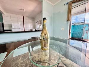 Ποτά στο Casa com piscina e ar condicionado