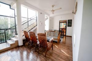 Balkón nebo terasa v ubytování Suwani Pinnawala Homestay
