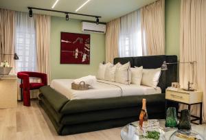 Imagen de la galería de Libertini Apartments - Lovely 2 Bedroom With Pool and PS5 - Lekki, en Lagos