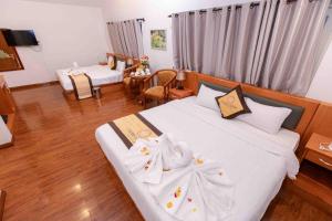 TV/trung tâm giải trí tại Cherry Luxury Hotel