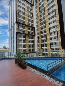 Πισίνα στο ή κοντά στο Merapi View - Gyanaa Room Palagan