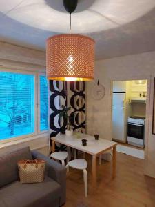 Dapur atau dapur kecil di Compact pretty apartment, great location