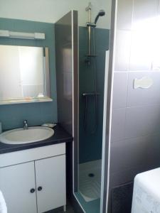 Bilik mandi di Gîte Ty an Aod - 3 étoiles +15 gambar