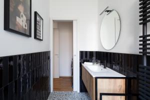 Koupelna v ubytování Cereate Suites