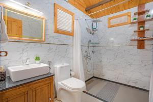 Bagno di Parisa beach resort Tarkarli Bhogwe