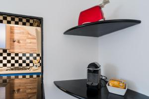 Kuchyň nebo kuchyňský kout v ubytování Intera casa ad uso esclusivo con 3 camere 2 bagni giardino wifi parcheggio lavatrice microonde barbecue macchina caffè + 24 fotografií