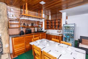 Kuchyň nebo kuchyňský kout v ubytování EXCLUSIVE CONDO GALAPAGOS and BEYOND 1