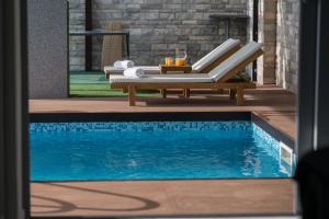 Galería fotográfica de Luxury Villa with Swimming pool by MN Property en Kavač 61 fotos más