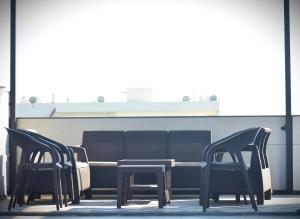 Penthouse in Jaipur by The Sanctum的休息区