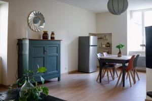 Køkken eller tekøkken på Gite de la Sorgues