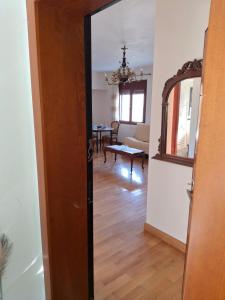 Fotografie z fotogalerie ubytování Unlimited view - elegant apt 59 m2 w 37 m2 balc w prk v destinaci Ioannina