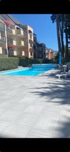 Swimmingpoolen hos eller tæt på Studio sous les pins - 400m de la plage dePornichet