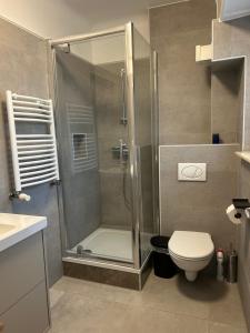 Chambre double à Niederkorn 욕실