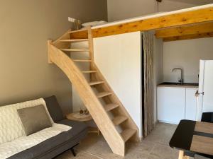Φωτογραφία από το άλμπουμ του Studio dans les pins σε Alès