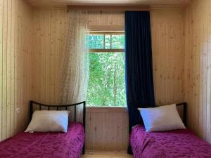 Фотография из галереи Parna's cottage в Мартвили