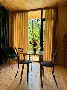 Фотография из галереи Parna's cottage в Мартвили