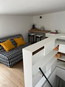 a living room with a couch and a table at B&B Santa Chiara in Altamura