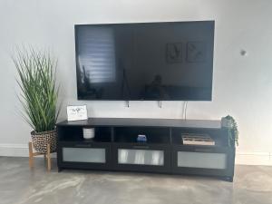 TV a/nebo společenská místnost v ubytování El Amanecer del Este 2