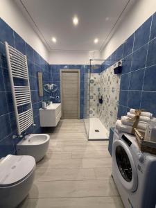 Bilik mandi di Le Pupatelle Apartment +16 gambar