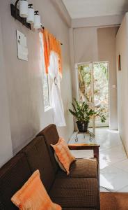 Χώρος καθιστικού στο The Local Experience-Zaboka Apartment