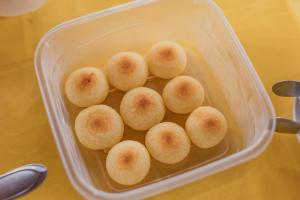 a tupperware container filled with small food items at Pousada Gincoara in Jijoca de Jericoacoara +11 photos