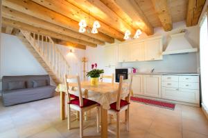 Kuhinja ili čajna kuhinja u objektu Agriturismo Ae Cavane