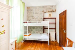 Posteľ alebo postele v izbe v ubytovaní Old Town Hostel